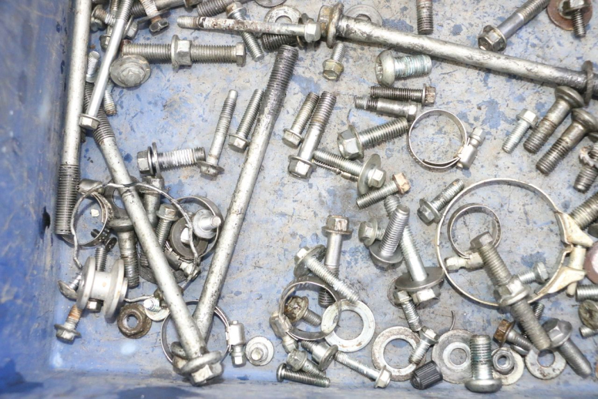 photo de ZAK SCHROEVEN EN BEVESTIGINGSMATERIAAL YAMAHA YZF YZ-F 450 (2014 - 2016) - Andere kijkhoek