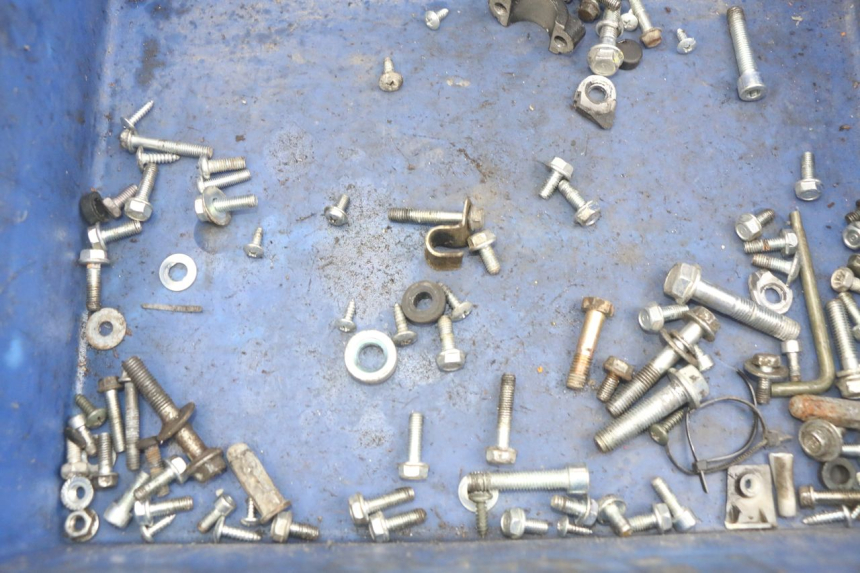 photo de ZAK SCHROEVEN EN BEVESTIGINGSMATERIAAL UNIVERSAL BIKE ZN50QT-11B 50 (2018 - 2021) - Detail van het onderdeel