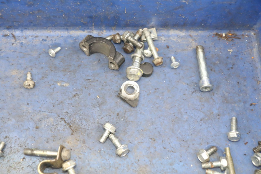 photo de ZAK SCHROEVEN EN BEVESTIGINGSMATERIAAL UNIVERSAL BIKE ZN50QT-11B 50 (2018 - 2021) - Andere kijkhoek