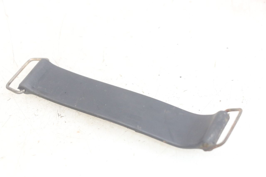 photo de ACCUBAND HONDA CBR F SC25 1000 (1989 - 1992) - Detail van het onderdeel