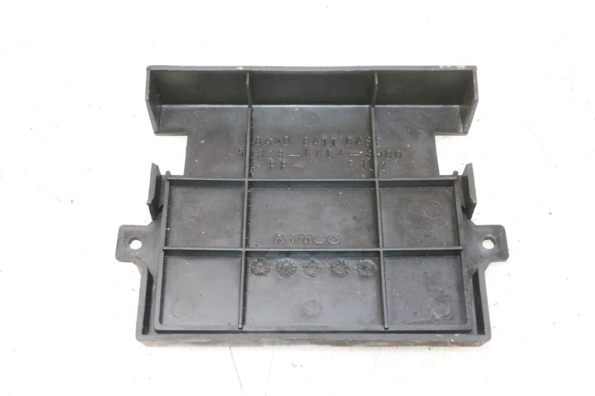 photo de ACCUBAND KYMCO GRAND DINK 125 (2008 - 2014) - Andere kijkhoek