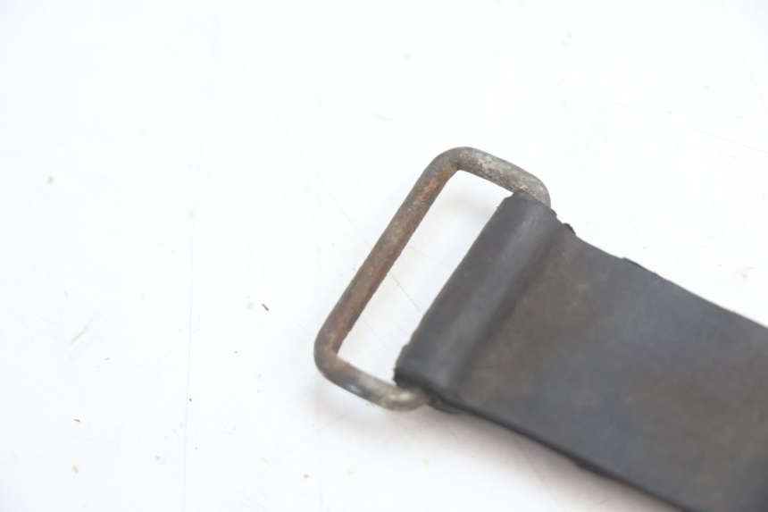 photo de ACCUBAND SUZUKI GSX F GSXF 750 (1988 - 1998) - Zoom op gebruiksstaat