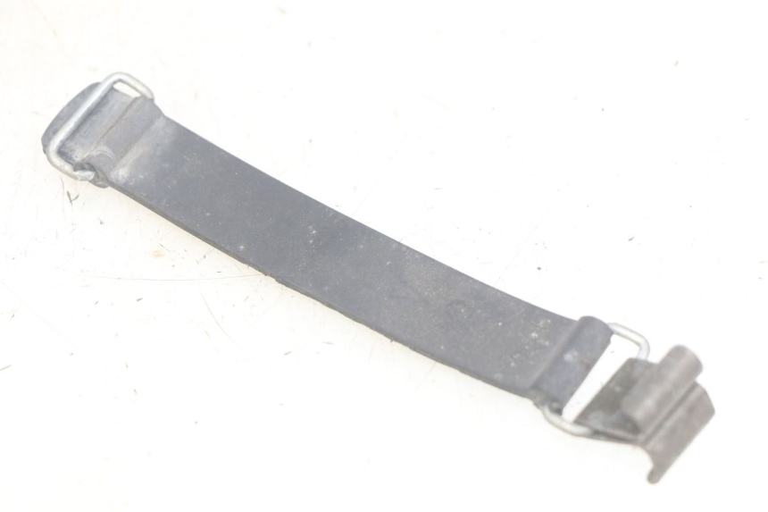 photo de RIEM VOOR GEREEDSCHAPSTAS YAMAHA FZS FAZER 600 (1998 - 2001) - Detail van het onderdeel