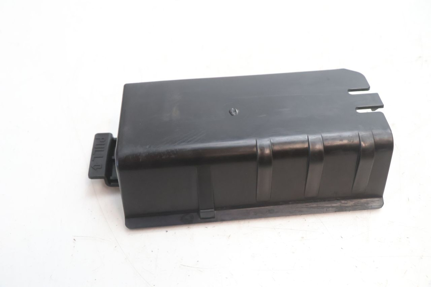 photo de RIEM VOOR GEREEDSCHAPSTAS SUZUKI GSR 600 (2005 - 2012) - Andere kijkhoek