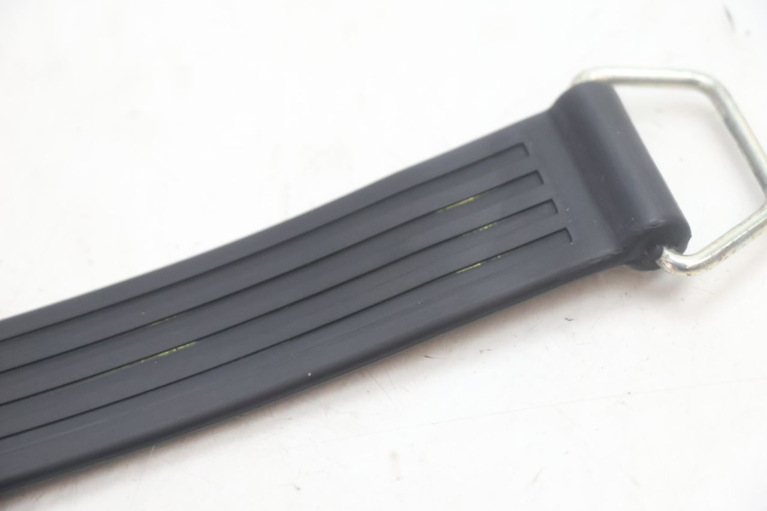 photo de RIEM VOOR GEREEDSCHAPSKIT PIAGGIO MP3 HPE 530 (2022 - 2026) - Detail van het onderdeel