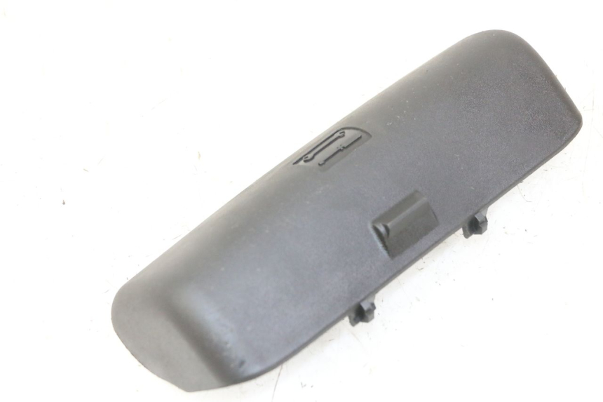 photo de RIEM VOOR GEREEDSCHAPSTAS PIAGGIO MP3 LT 300 (2010 - 2016) - Detail van het onderdeel