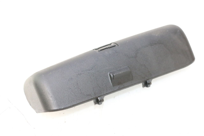 photo de RIEM VOOR GEREEDSCHAPSTAS PIAGGIO MP3 LT 400 (2007 - 2012) - Zoom op gebruiksstaat