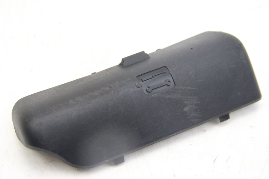 photo de RIEM VOOR GEREEDSCHAPSTAS PIAGGIO MP3 125 (2006 - 2014) - Detail van het onderdeel