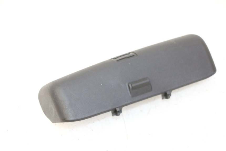 photo de RIEM VOOR GEREEDSCHAPSTAS PIAGGIO MP3 RL 250 (2006 - 2010) - Zoom op gebruiksstaat