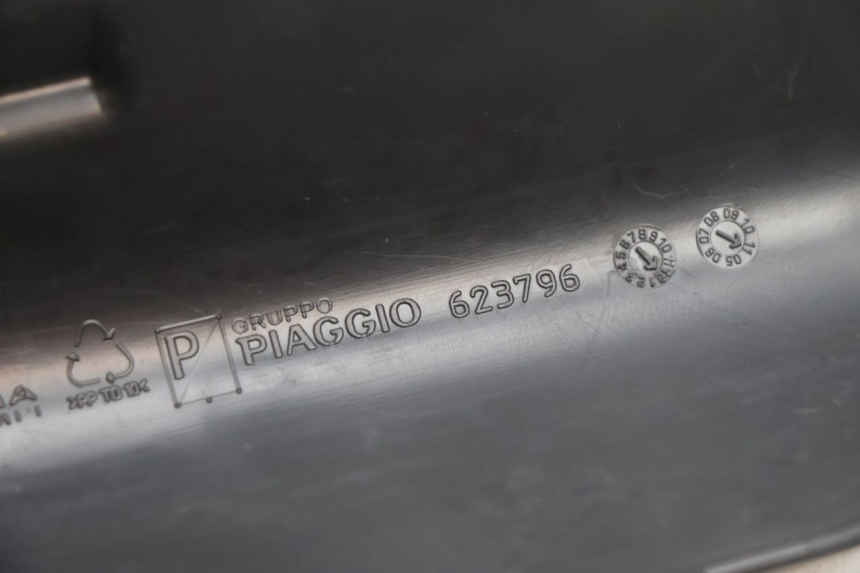 photo de RIEM GEREEDSCHAPSTAS PIAGGIO MP3 500 (2011 - 2015) - Overzicht
