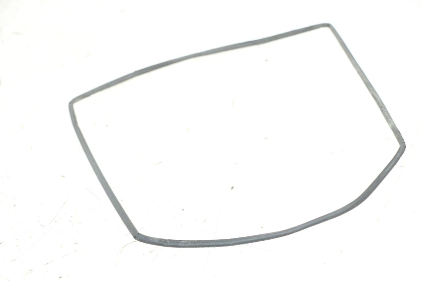 photo de RIEM VOOR GEREEDSCHAPSTAS ROYAL ENFIELD HYMALAYAN 410 (2016 - 2023) - Detail van het onderdeel