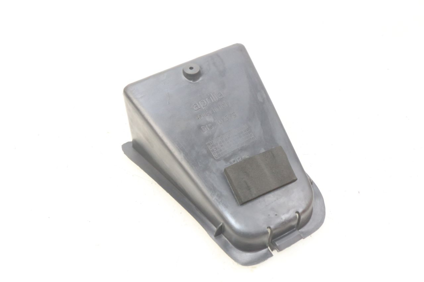 photo de RIEM VOOR GEREEDSCHAPSTAS APRILIA SR LC 50 (1997 - 2004) - Detail van het onderdeel