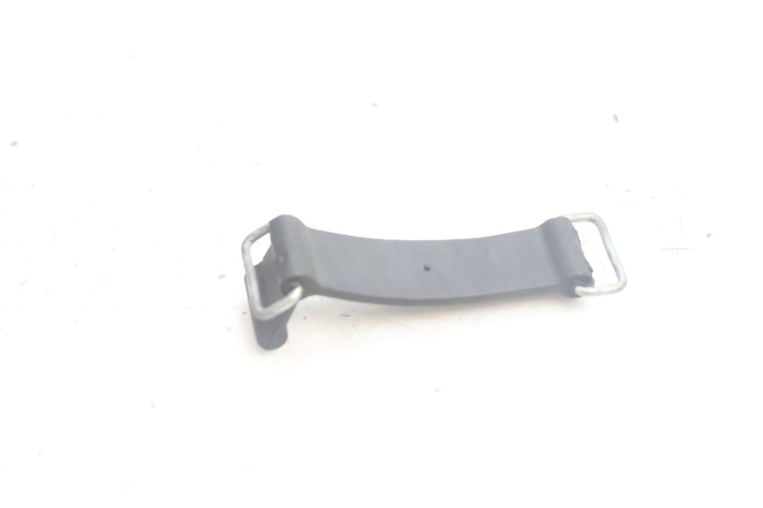 photo de RIEM VOOR GEREEDSCHAPSTAS YAMAHA XMAX X-MAX 125 (2006 - 2009) - Detail van het onderdeel