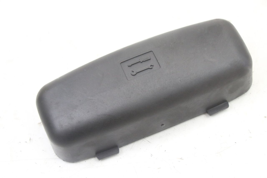 photo de RIEM VOOR GEREEDSCHAPSTAS PIAGGIO XEVO - X EVO 125 (2007 - 2017) - Detail van het onderdeel