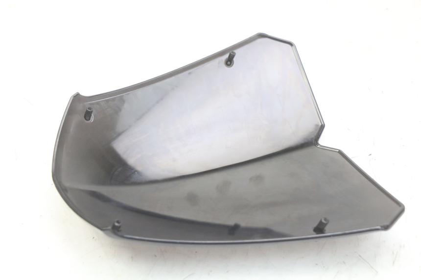 photo de WINDSCHERM PEUGEOT KISBEE 2T 50 (2010 - 2017) - Zoom op gebruiksstaat