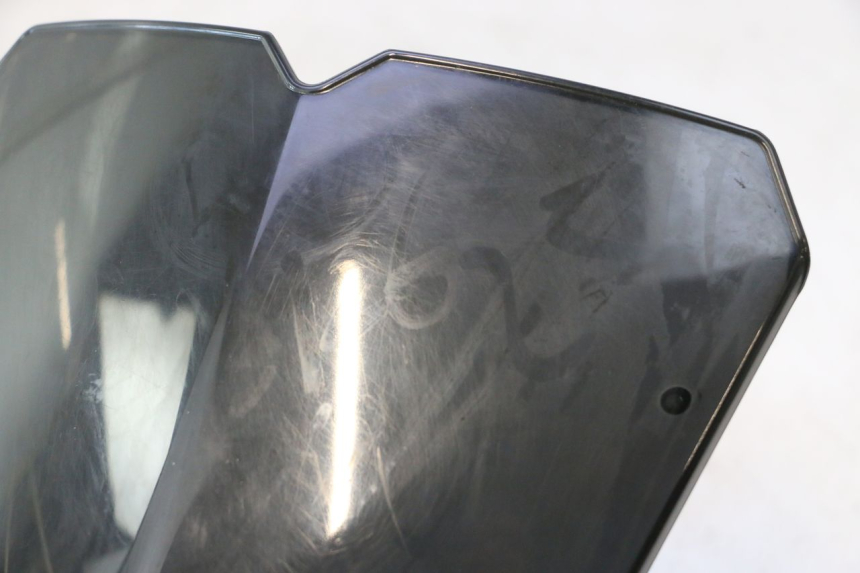 photo de WINDSCHERM PEUGEOT KISBEE 4T 50 (2023 - 2026) - Technische close-up