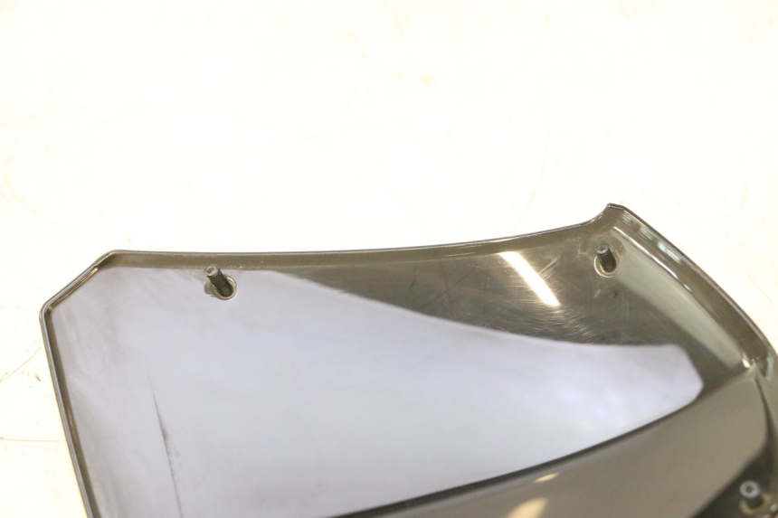 photo de WINDSCHERM PEUGEOT KISBEE 4T 50 (2023 - 2026) - Bevestigingspunten
