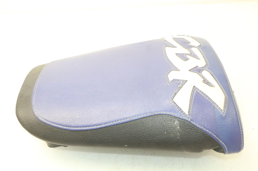 photo de ACHTERZITJE HONDA CBR 919 RR FIREBLADE 900 (1998 - 1999) - Kenmerkende details