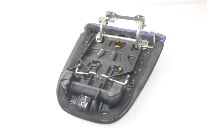 photo de ACHTERZITJE HONDA CBR 919 RR FIREBLADE 900 (1998 - 1999) - Bevestigingspunten