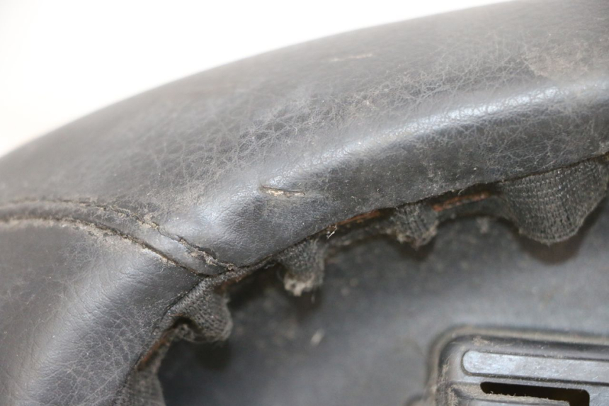 photo de ACHTERZITJE PEUGEOT DJANGO 4T 50 (2014 - 2019) - Detail van het onderdeel