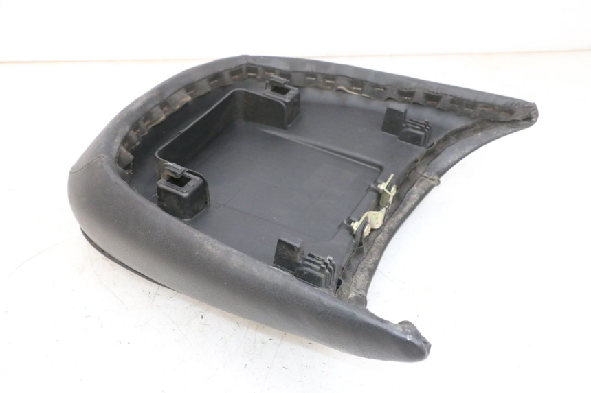 photo de ACHTERZITJE PEUGEOT DJANGO 4T 50 (2014 - 2019) - Zoom op gebruiksstaat