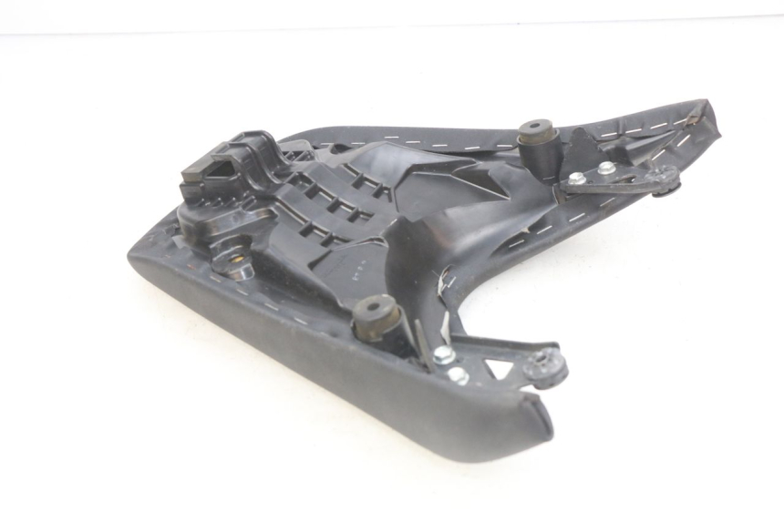 photo de ACHTERZITJE HONDA INTEGRA NC D 750 (2016 - 2018) - Detail van het onderdeel