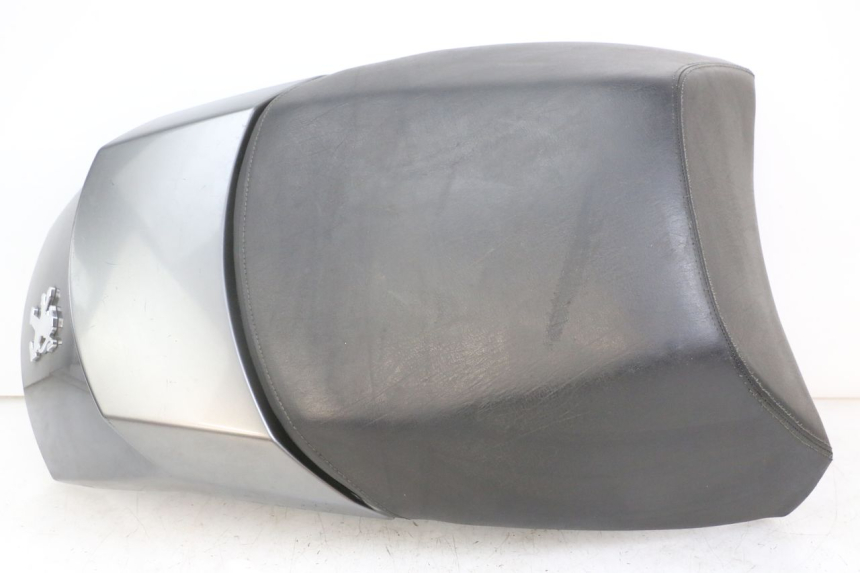 photo de ACHTERZITJE PEUGEOT SATELIS 125 (2010 - 2012) - Hoofdaanzicht