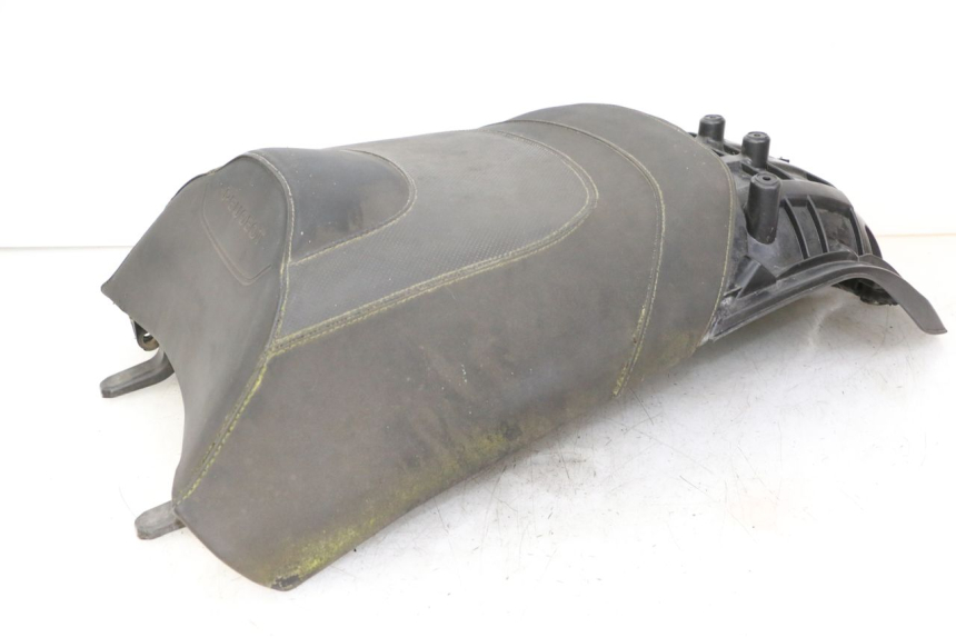 photo de ACHTERZITJE PEUGEOT SATELIS 125 (2013 - 2018) - Focus op structuur