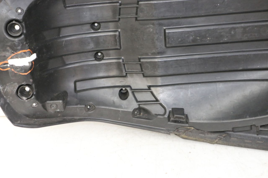 photo de ACHTERZITJE PEUGEOT SATELIS 125 (2013 - 2018) - Staat van het oppervlak