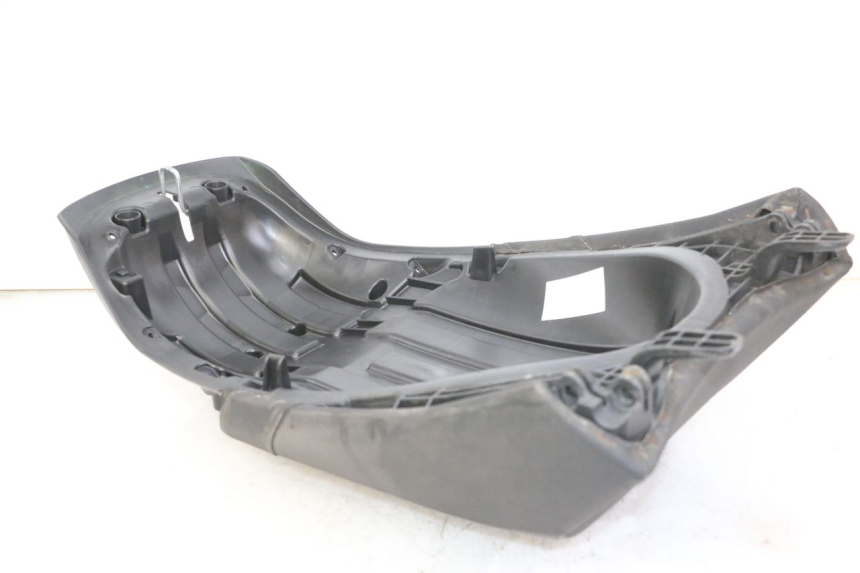 photo de ACHTERZITJE PEUGEOT SATELIS 125 (2013 - 2018) - Zoom op gebruiksstaat