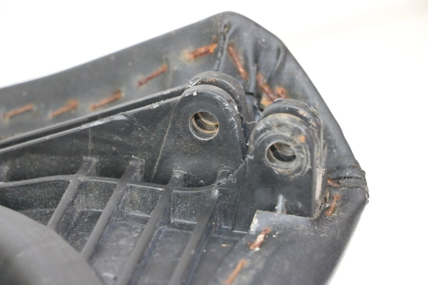 photo de ACHTERZITJE PEUGEOT SATELIS COMPRESSOR K15 125 (2006 - 2009) - Zoom op gebruiksstaat