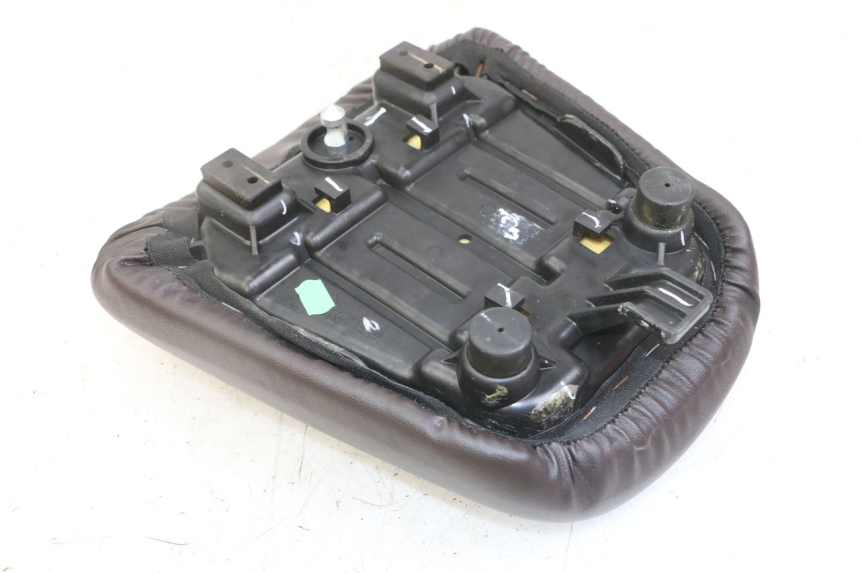 photo de ACHTERZITJE ROYAL ENFIELD HYMALAYAN 410 (2016 - 2023) - Zoom op gebruiksstaat