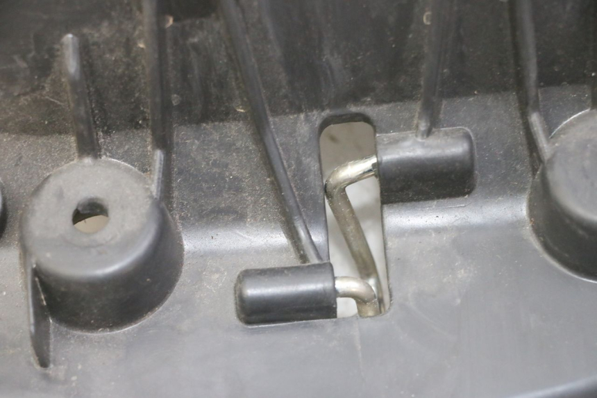 photo de ACHTERZITJE PEUGEOT SATELIS COMPRESSOR K15 125 (2006 - 2009) - Kenmerkende details