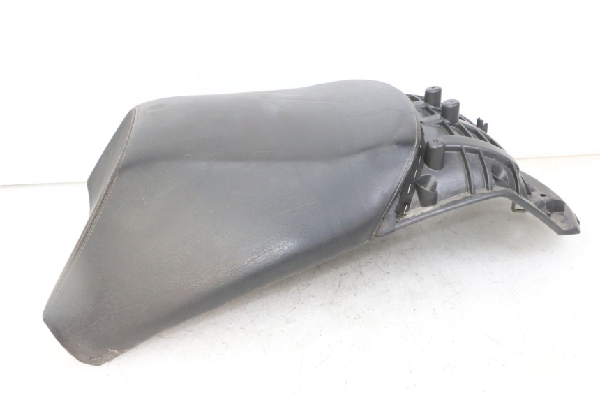 photo de ACHTERZITJE PEUGEOT SATELIS COMPRESSOR K15 125 (2006 - 2009) - Detailaanzicht