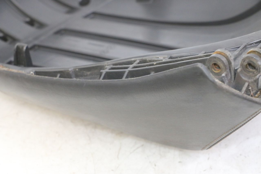 photo de ACHTERZITJE PEUGEOT SATELIS COMPRESSOR K15 125 (2006 - 2009) - Staat van het oppervlak