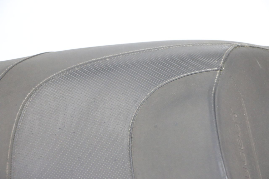 photo de ACHTERZITJE PEUGEOT SATELIS 125 (2013 - 2018) - Kenmerkende details