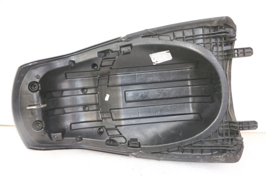 photo de ACHTERZITJE PEUGEOT SATELIS 125 (2013 - 2018) - Technische close-up