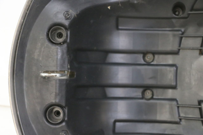 photo de ACHTERZITJE PEUGEOT SATELIS 125 (2013 - 2018) - Staat van het oppervlak