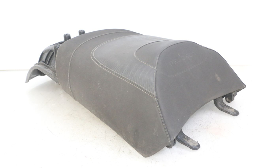 photo de ACHTERZITJE PEUGEOT SATELIS 125 (2013 - 2018) - Kenmerkende details