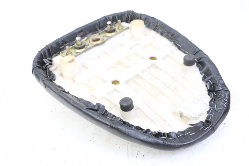 photo de ACHTERZITJE SUZUKI SV S 650 (1999 - 2002) - Bevestigingspunten