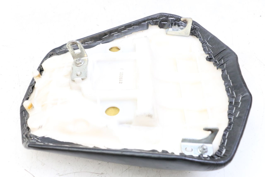 photo de ACHTERZITJE YAMAHA FZ1 FAZER 1000 (2007 - 2009) - Bevestigingspunten