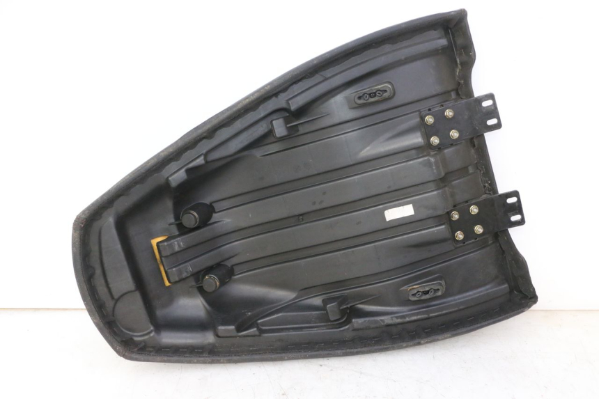 photo de VOORZITJE QUADRO 4 4D 350 (2015 - 2018) - Staat van het oppervlak