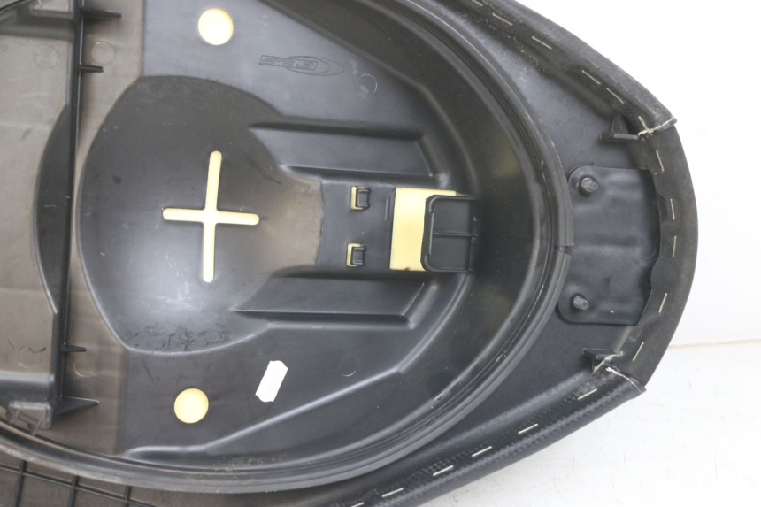 photo de VOORZITJE YAMAHA AEROX 2T 50 (2013 - 2017) - Bevestigingspunten