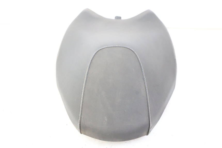 photo de VOORZITJE YAMAHA AEROX NAKED 2T 50 (2013 - 2017) - Kenmerkende details