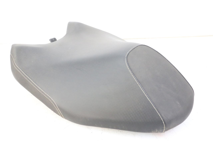 photo de VOORZITJE YAMAHA AEROX NAKED 2T 50 (2013 - 2017) - Zoom op componenten