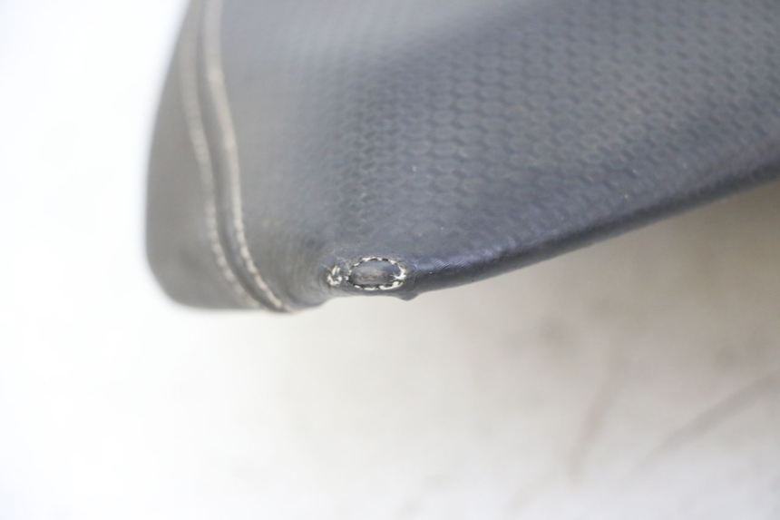 photo de VOORZITJE YAMAHA AEROX NAKED 2T 50 (2013 - 2017) - Staat van het oppervlak