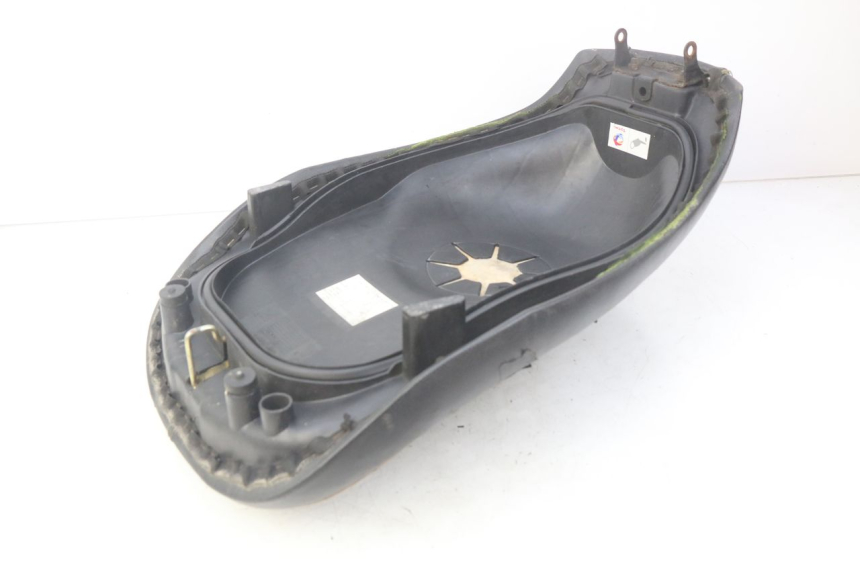 photo de VOORZITJE PEUGEOT DJANGO 2T 50 (2014 - 2019) - Bevestigingspunten