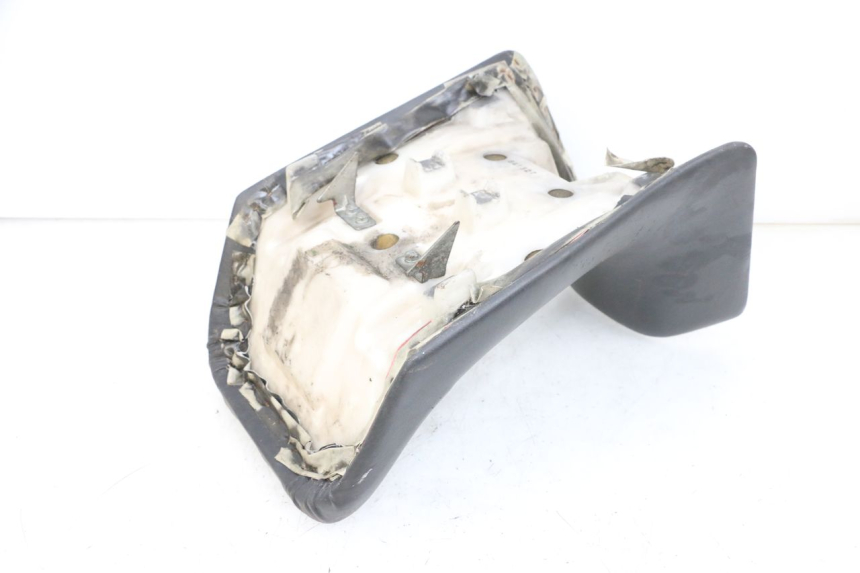 photo de VOORZITJE KAWASAKI GPX R WARBIRD 600 (1988 - 1993) - Zoom op gebruiksstaat