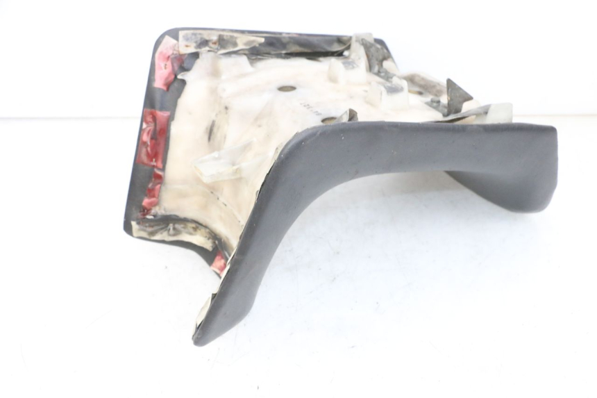 photo de VOORZITJE KAWASAKI GPX R WARBIRD 600 (1988 - 1993) - Technische close-up