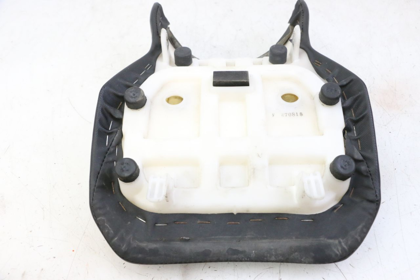 photo de VOORZITJE SUZUKI GSR 750 (2011 - 2017) - Detail van het onderdeel